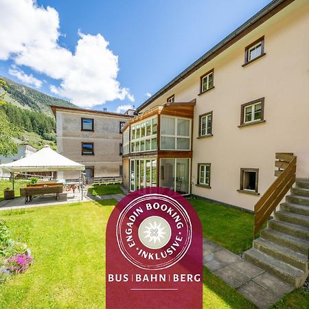 Ferienwohnung Chasa Plazza Gronda Lavin Exterior foto