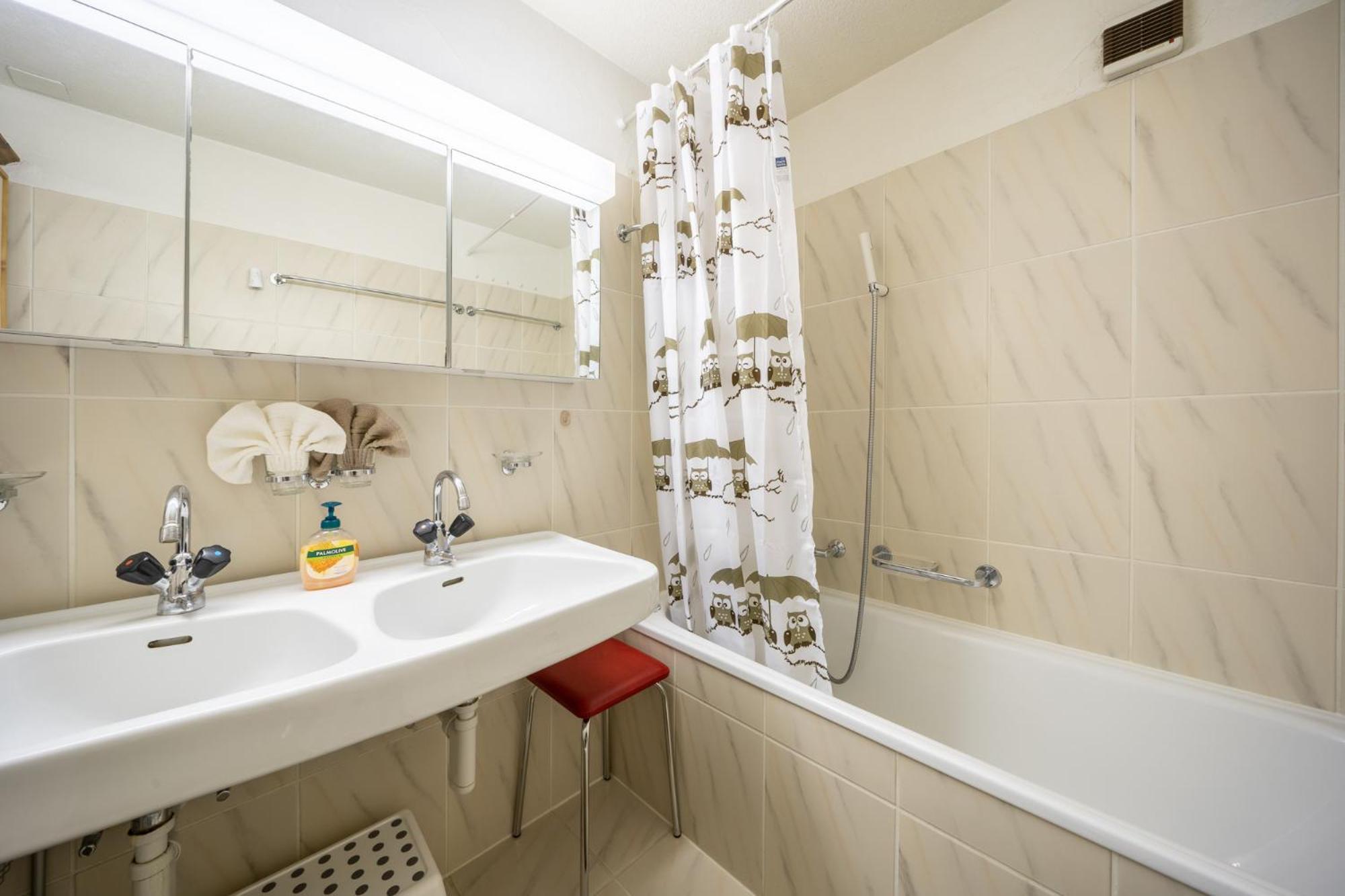 Ferienwohnung Chasa Plazza Gronda Lavin Exterior foto