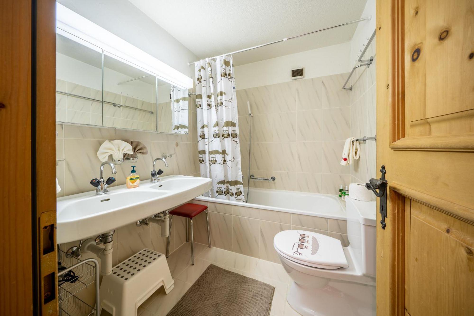 Ferienwohnung Chasa Plazza Gronda Lavin Exterior foto