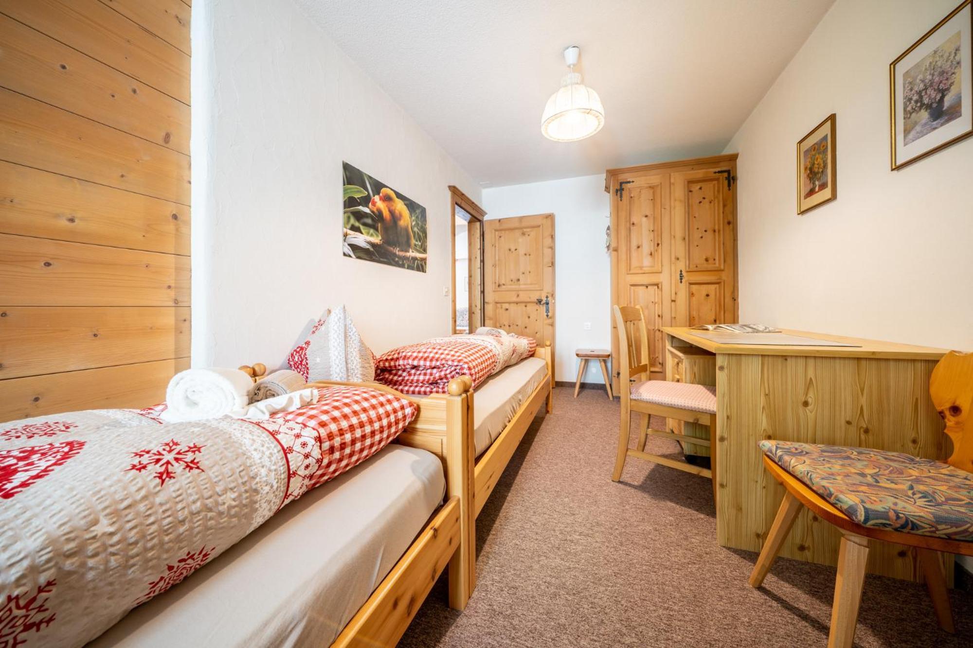 Ferienwohnung Chasa Plazza Gronda Lavin Exterior foto